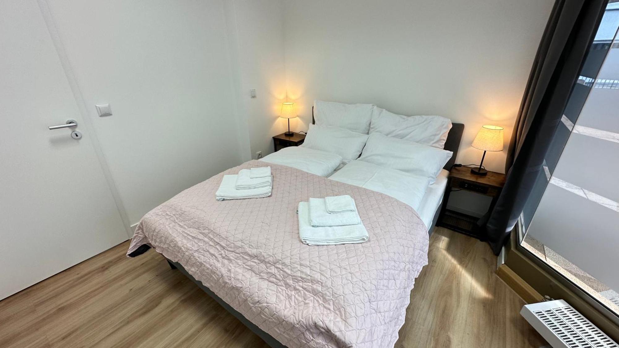 Das Loft - Sauna - 4 Schlafzimmer - 2 Baeder - Stadtmitte - 2 Parkplaetze Шпейер Экстерьер фото